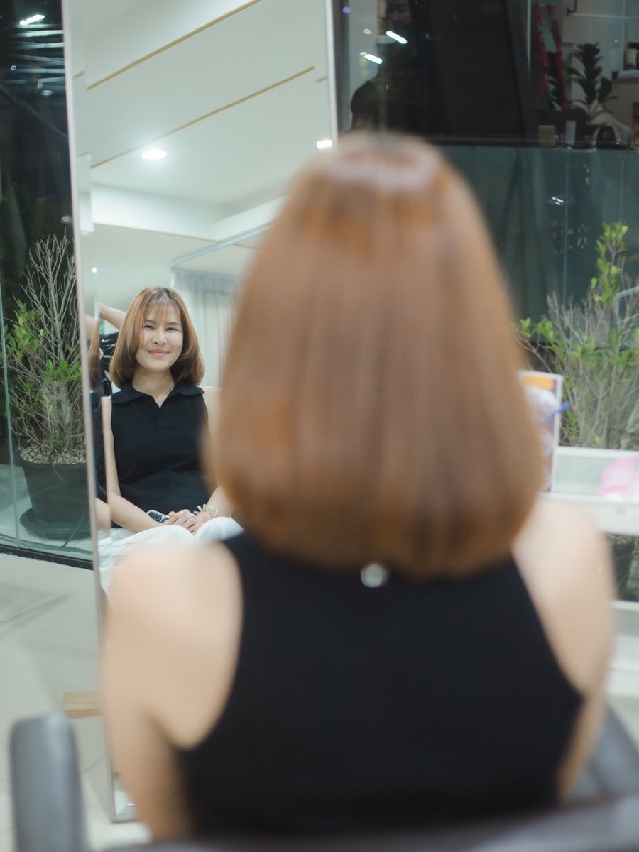 บริการทำสีผมและทรีตเมนต์ดูแลเส้นผม Supiss Hair Studio